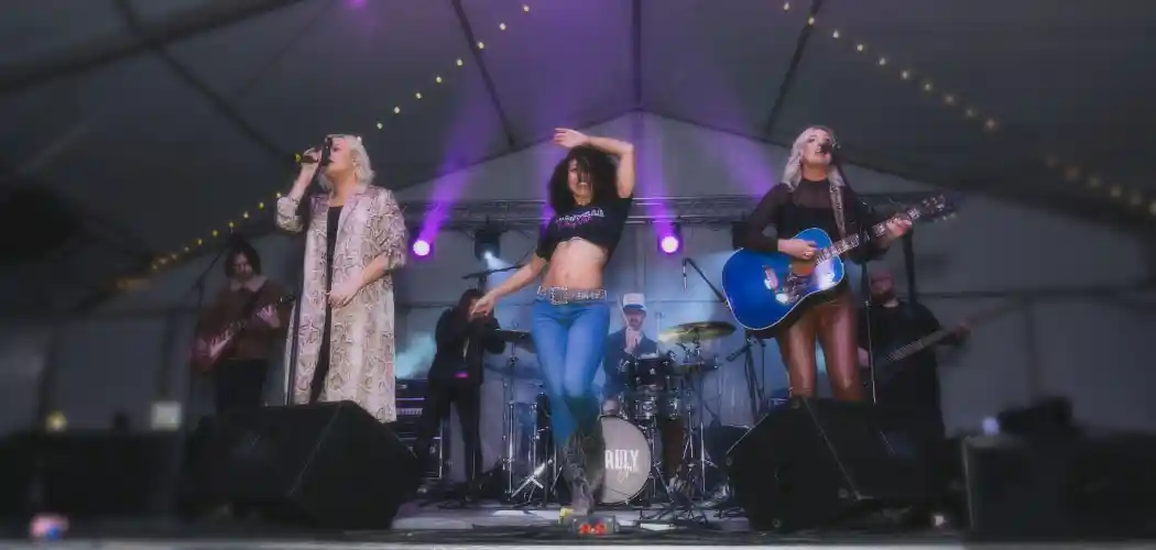 dancers-performing-on-stage-at-nashville-dance-fest