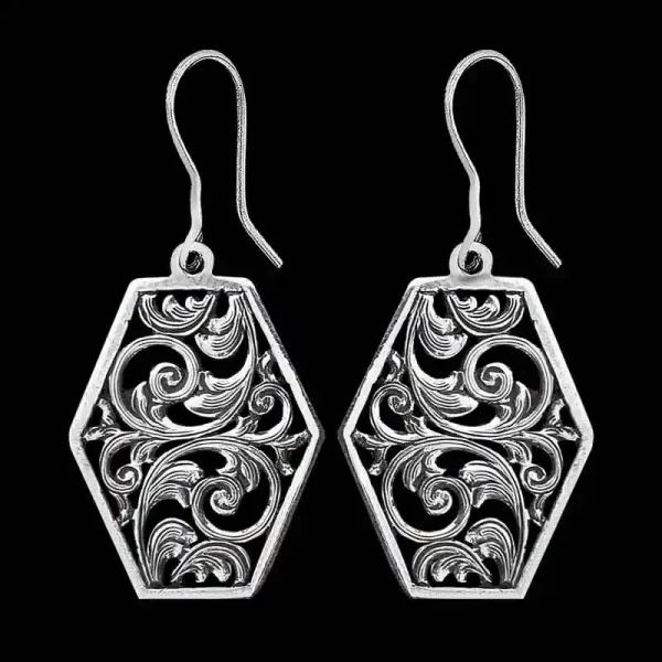 A pair of silver western earrings for women, hexagonal shaped, with filigrane details