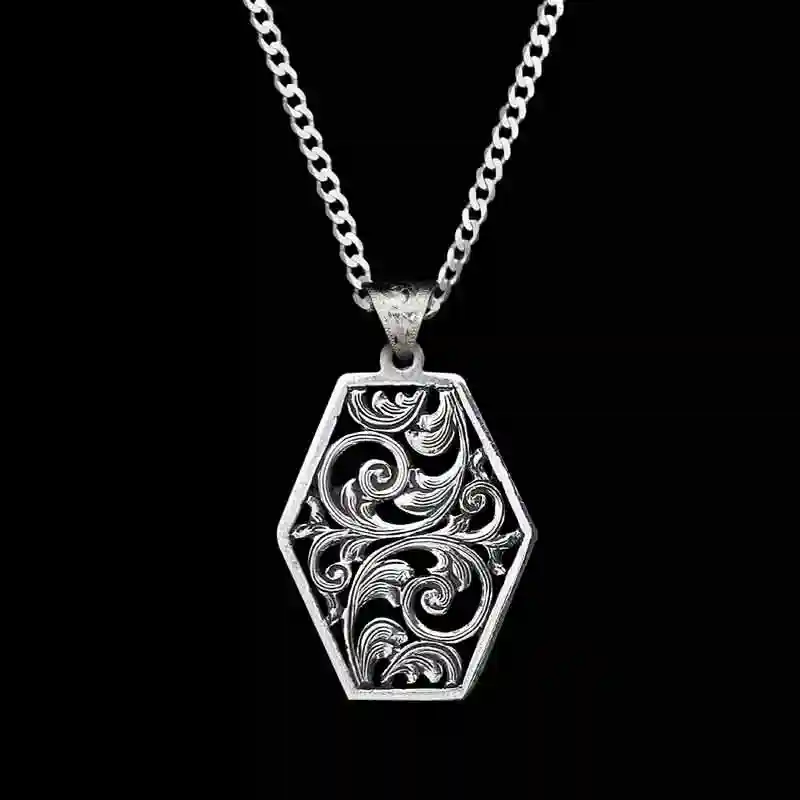 Mayflower Engraved Necklace Set